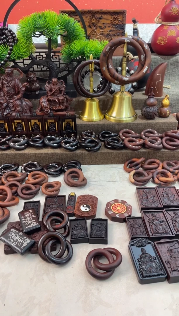 木四***哥唐卡空盒