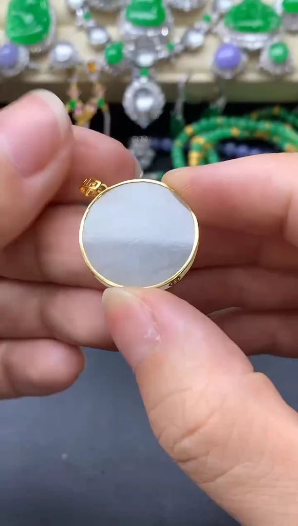 翡翠18K金镶嵌颈饰48国好珍宝