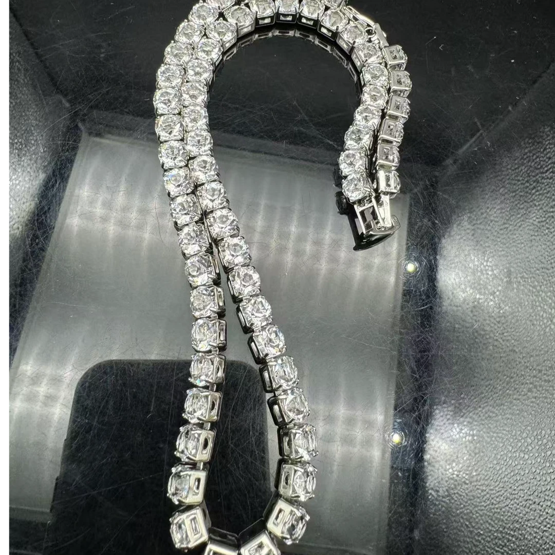 吊坠 高雅华贵 灿若星河 雍容华贵 色彩缤纷 精美绝伦