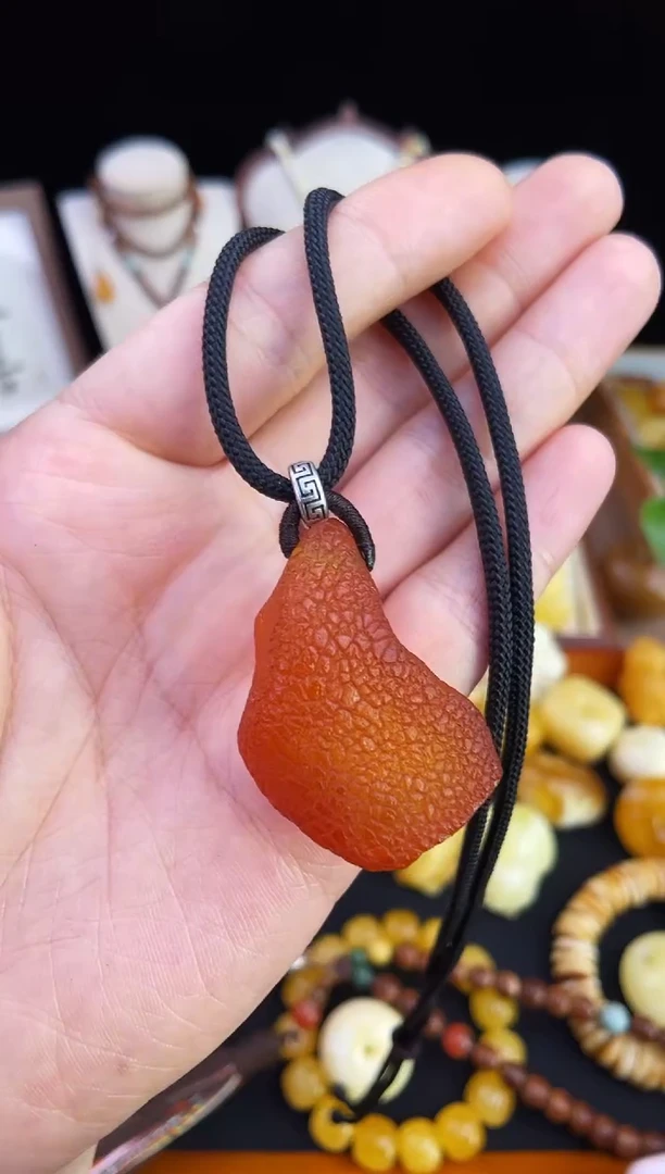 琥珀未镶嵌珠宝奇石柒月