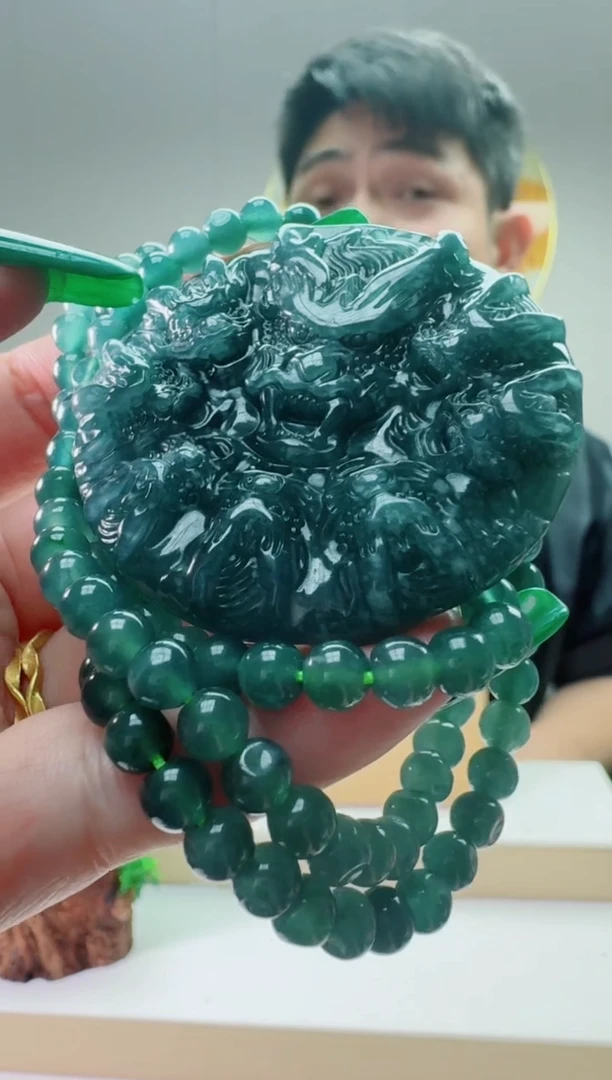 翡翠未镶嵌颈饰多样性随机发其一