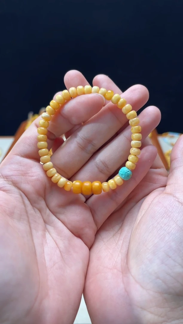 未镶嵌蜜蜡手链老型