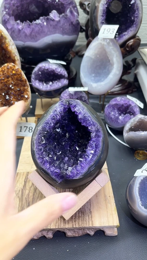 未镶嵌大型摆件（非配饰）紫晶267号龙蛋