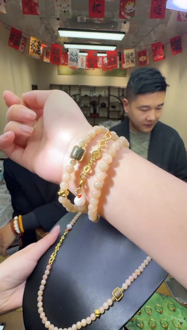 未镶嵌手链和田玉多样性发一件 157