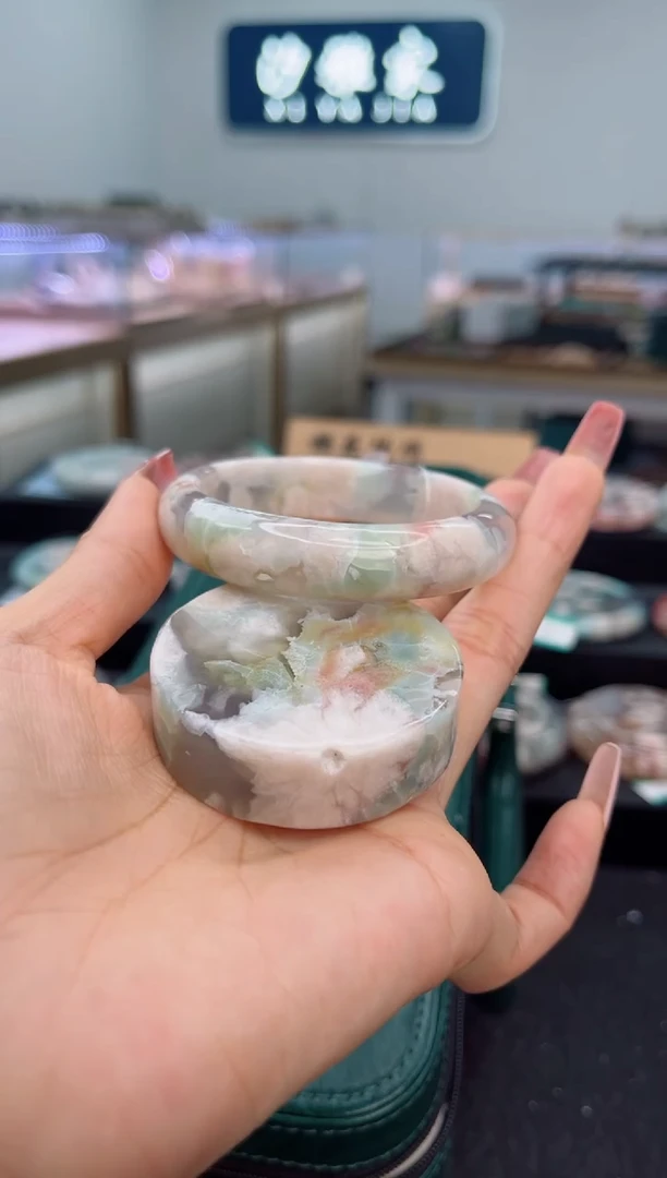 石英质玉手镯未镶嵌53圈口（赠品镯心）S97104