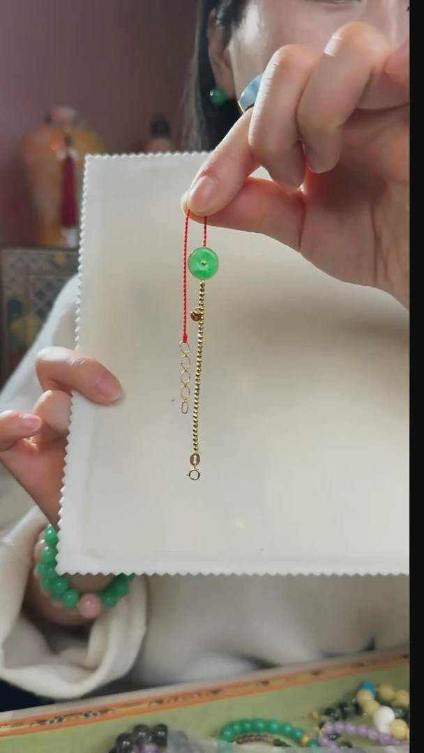 【闪购商品】翡翠吊坠(不含链)未镶嵌天然翡翠吊坠送编绳