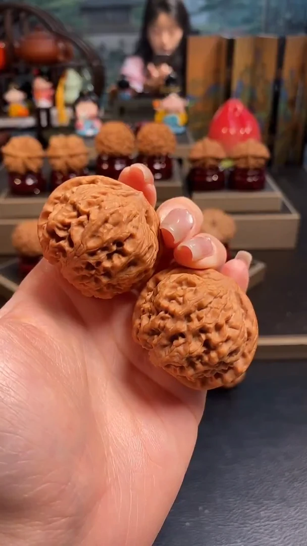 文玩核桃把件L364龙墩42