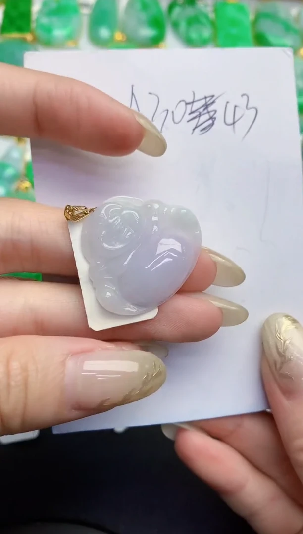翡翠18K金镶嵌颈饰缅甸天然翡翠A货