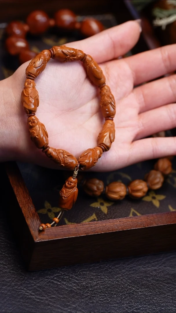 【闪购商品】橄榄核吊坠苏工橄榄核