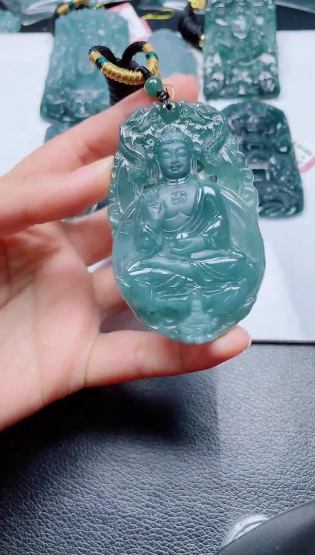 颈饰未镶嵌翡翠红***方
