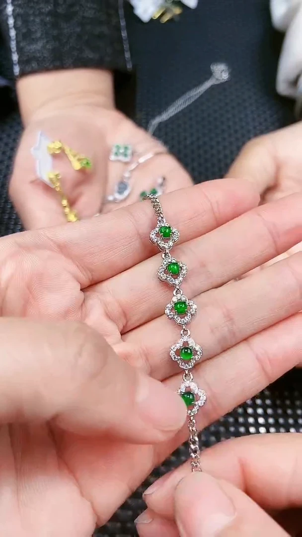 【闪购商品】翡翠手链未镶嵌11111111