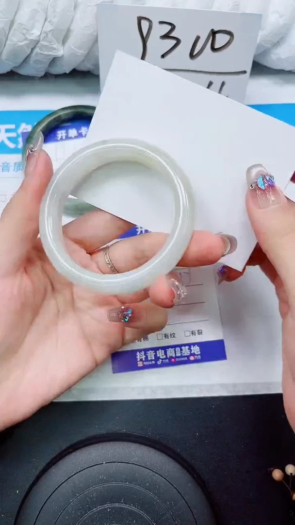 【闪购商品】石英质玉手镯未镶嵌S178-53/54