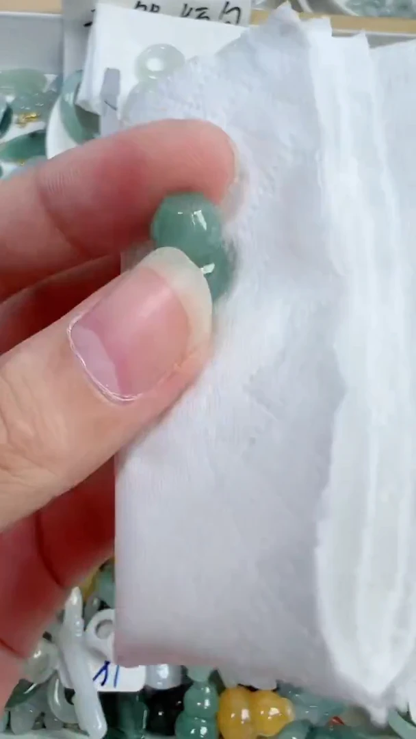 散珠翡翠335号链接，A货翡翠葫芦