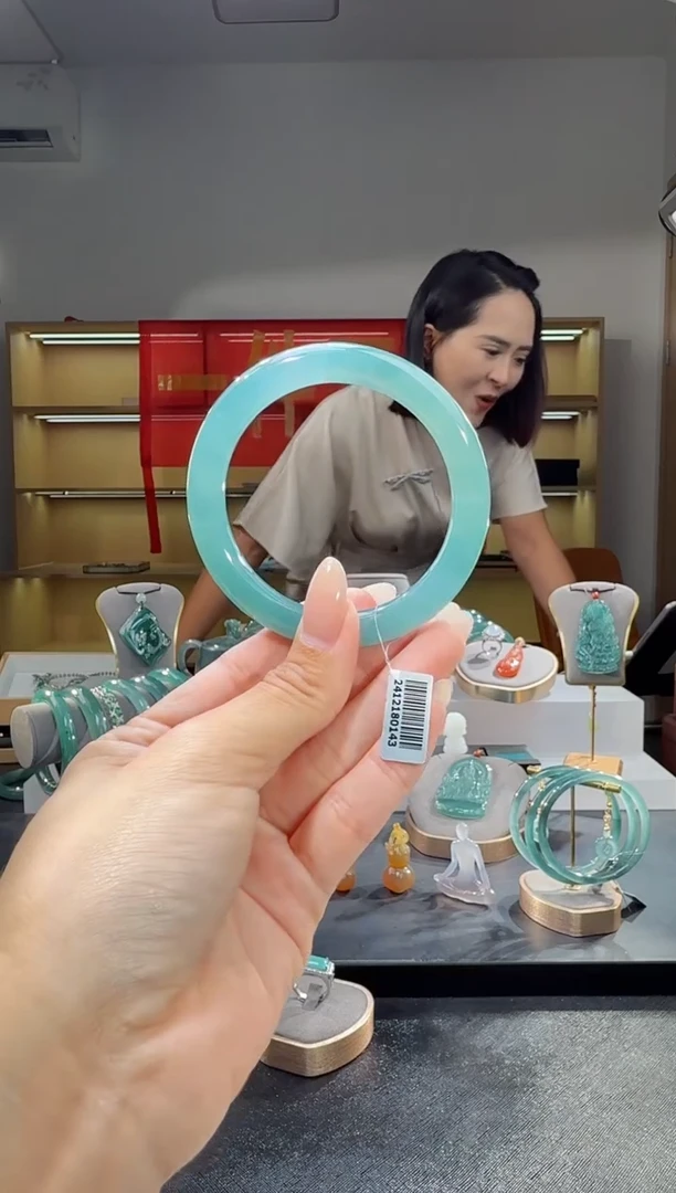 未镶嵌手镯翡翠54圈