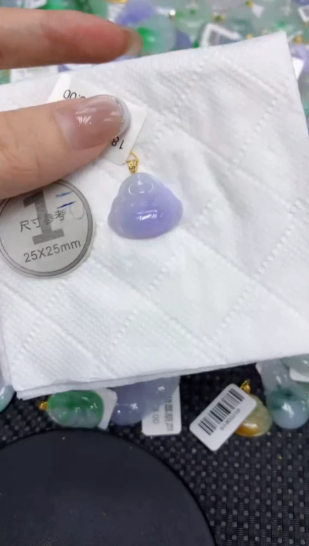 颈饰18K金镶嵌翡翠111111111