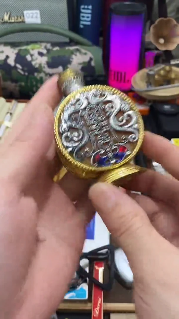 瓷片闪购商品 如图所示