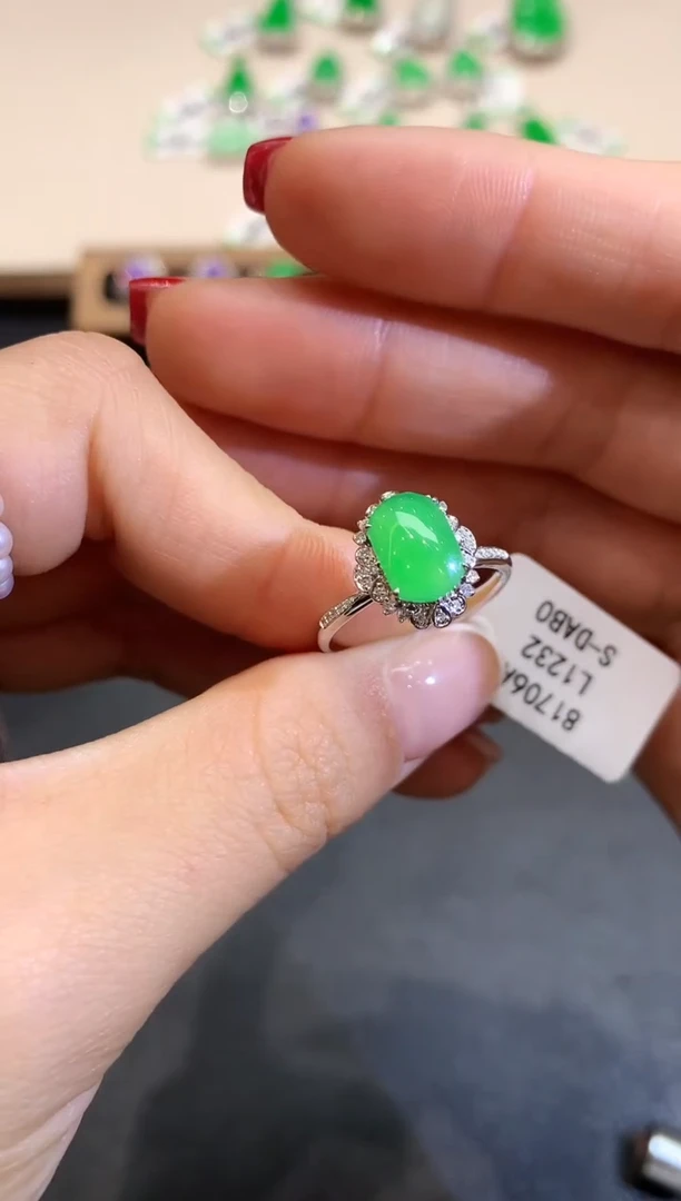 翡翠戒指18K金镶嵌L1232多样性发其一