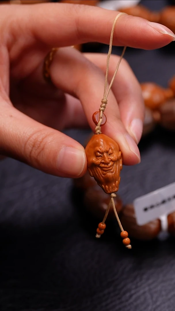 【闪购商品】橄榄核吊坠**************