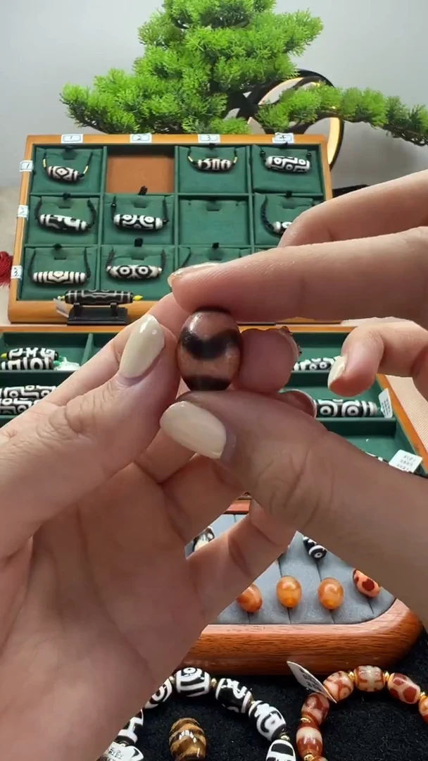 玛瑙/玉髓（覆膜）颈饰未镶嵌49.（微瑕随机发货）