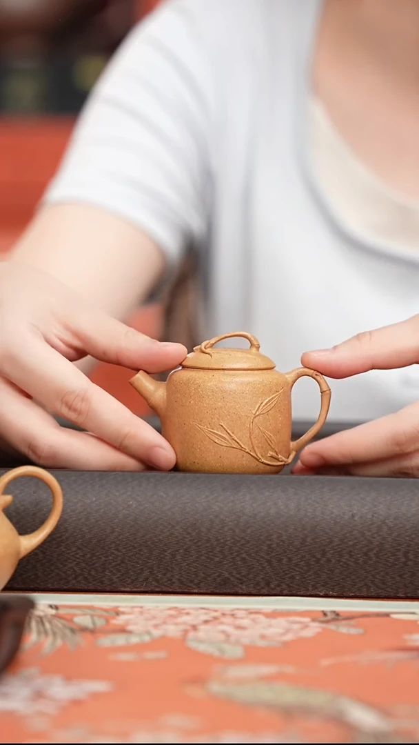 茶壶紫砂五彩段竹趣100cc