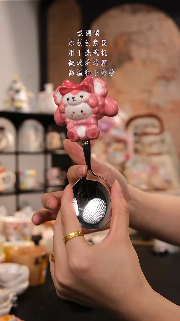 摆件景德镇手工手绘设计师款