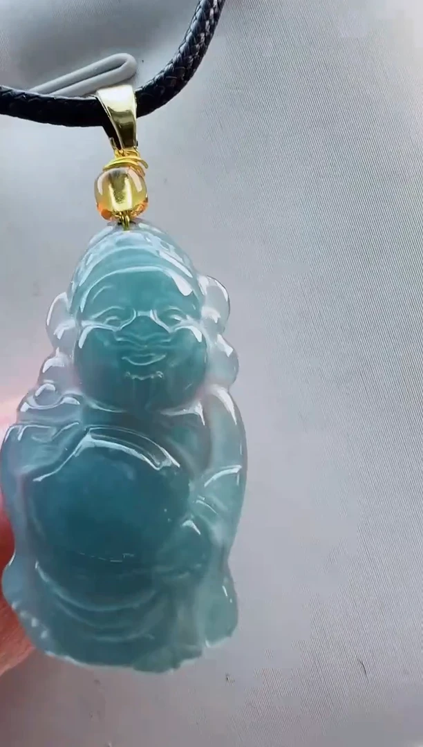 翡翠未镶嵌颈饰多样性发货其中一件