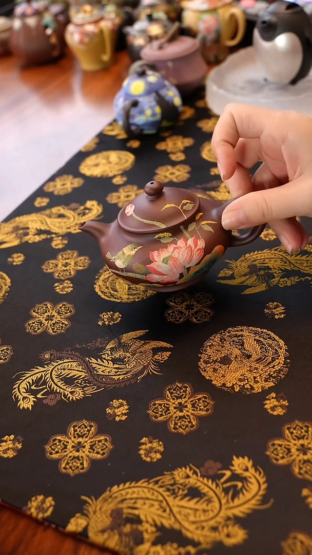 宜兴紫砂   荷花婉灯