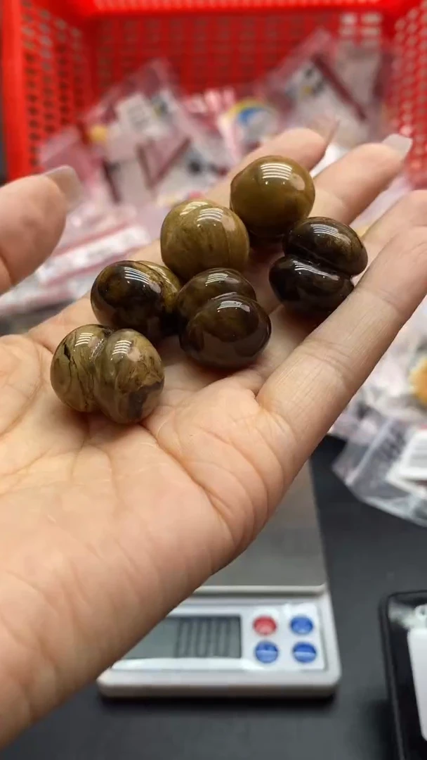 琥珀未镶嵌珠宝奇石151多样性发其一