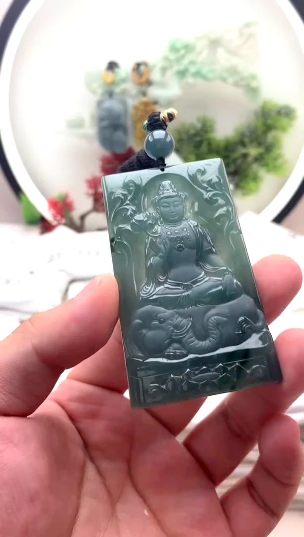 颈饰未镶嵌翡翠普贤