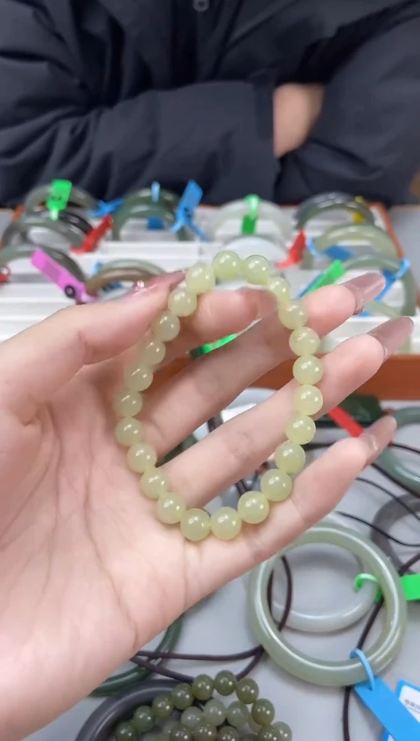 【闪购商品】和田玉手镯未镶嵌和田玉