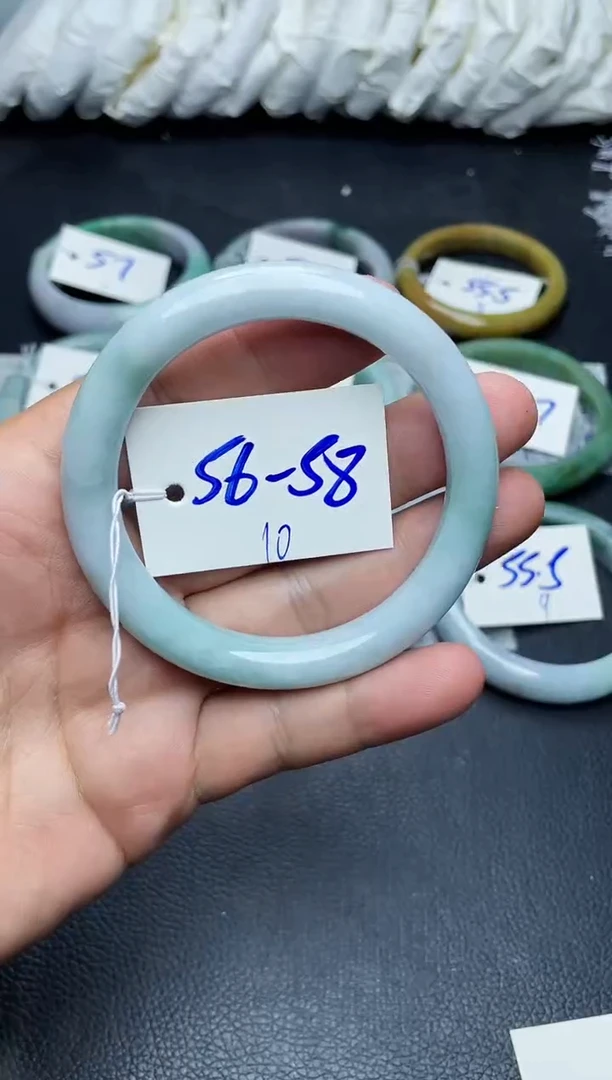 未镶嵌手镯翡翠10