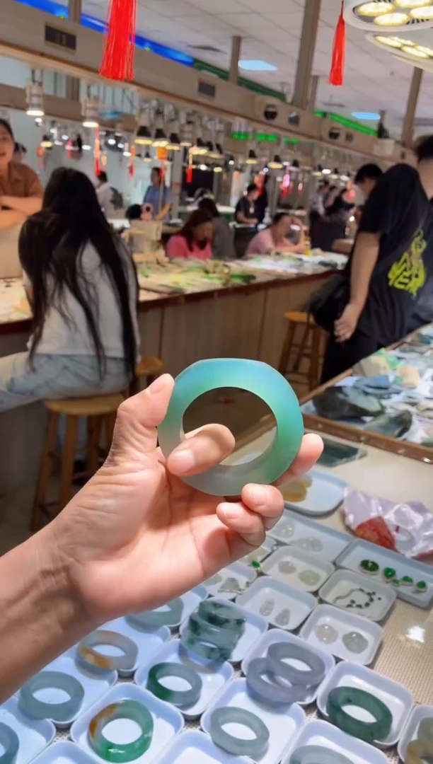 未镶嵌手镯定制翡翠定金
