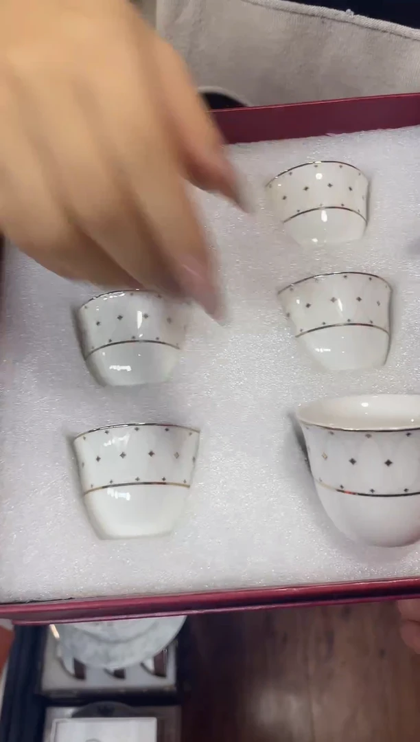 杯鸿辉家品牌瓷器，京东包邮！