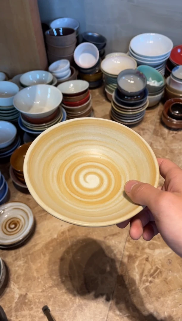 【闪购商品】瓷片858复古黄刷釉圆口碗