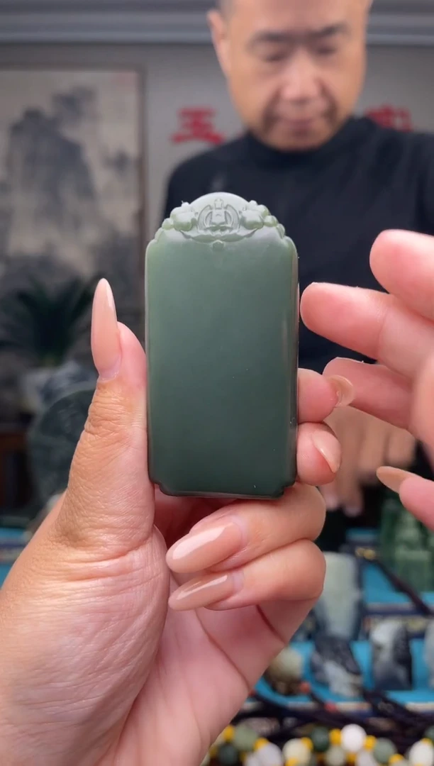 未镶嵌和田玉挂件1