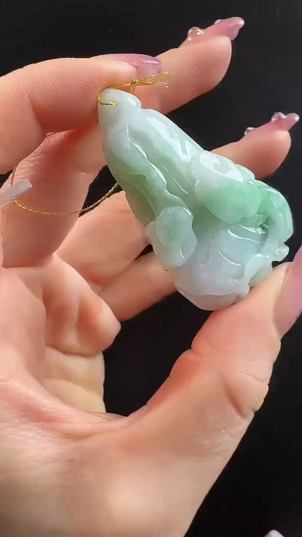 颈饰未镶嵌翡翠白菜