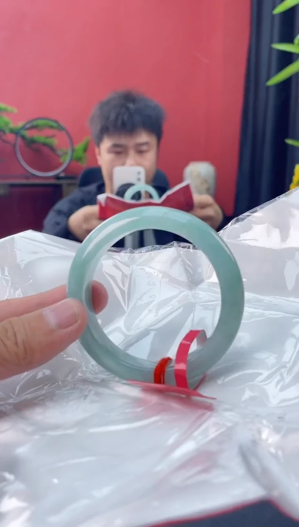 未镶嵌手镯翡翠3
