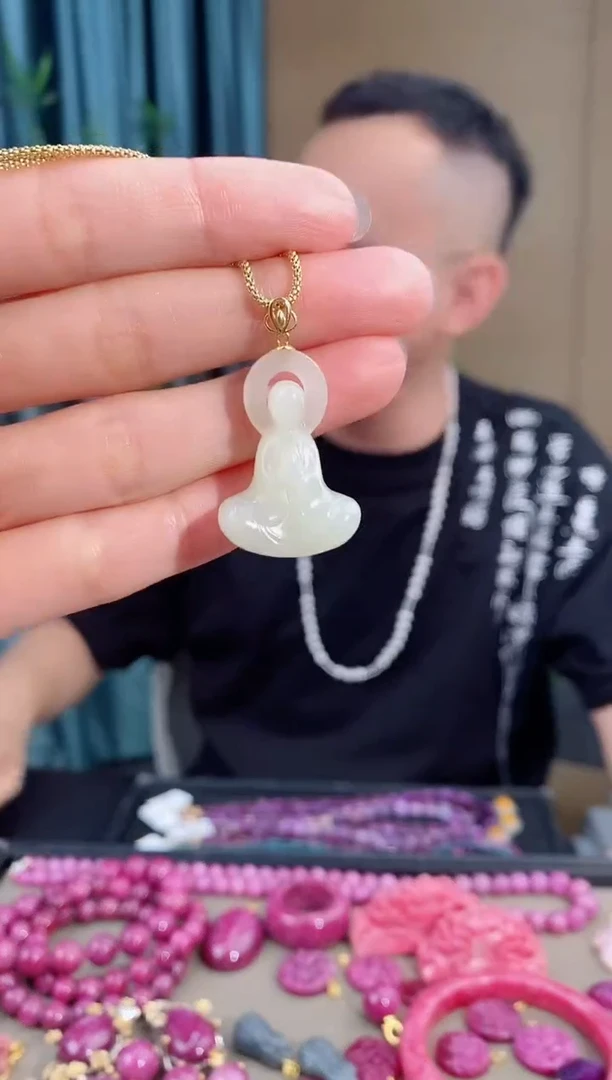 和田玉18K金镶嵌吊坠(不含链)294多样性发其一