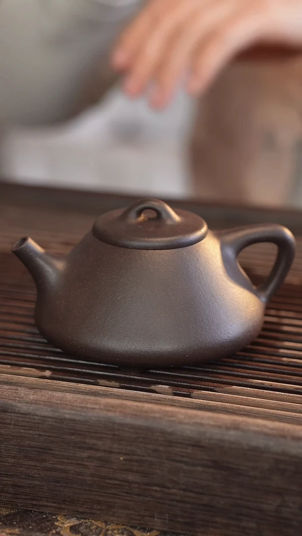 茶壶紫砂子冶石瓢 黑金砂 半手工230cc 【宽口 】