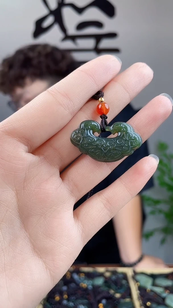 和田玉未镶嵌挂件多样性发货，拍一发一