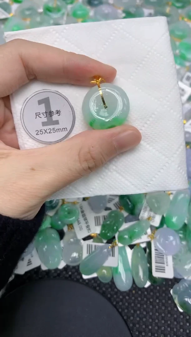 颈饰18K金镶嵌翡翠1111111