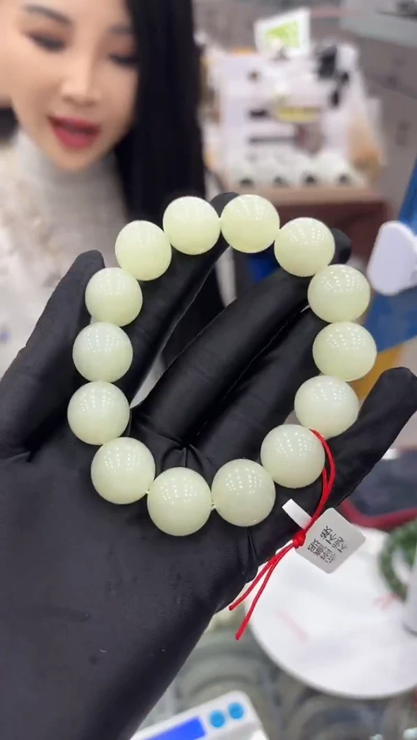 未镶嵌手串和田玉董小姐推荐 多样性发货 拍一发一z16