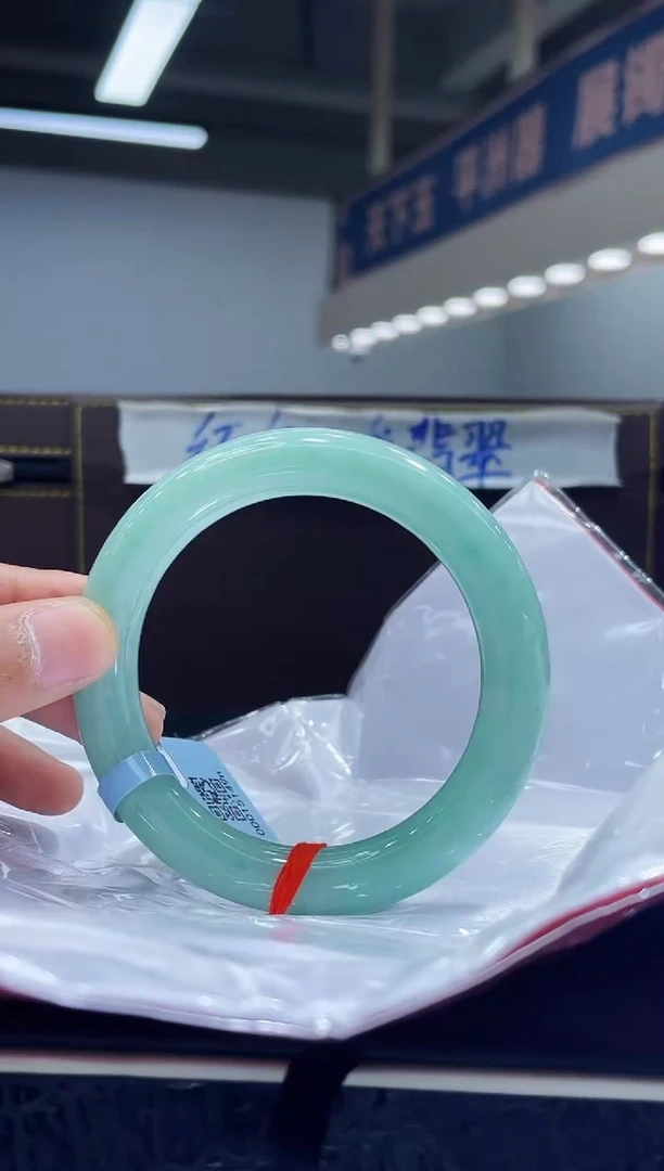 未镶嵌手镯翡翠15