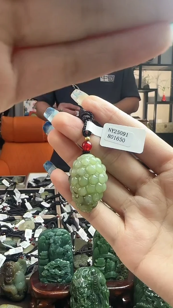 颈饰未镶嵌和田玉1650