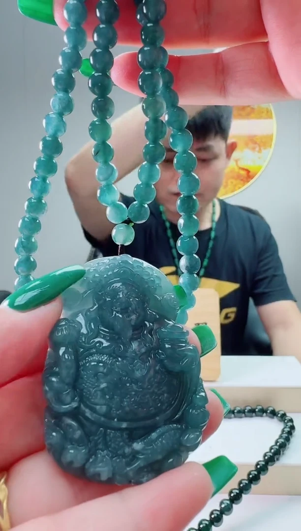 翡翠未镶嵌颈饰多样性随机发其一