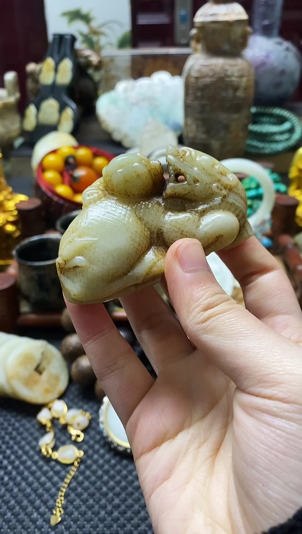 未镶嵌和田玉挂件麒麟