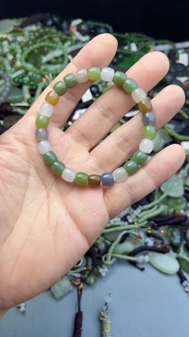 和田玉未镶嵌颈饰多样性发货     拍一发一