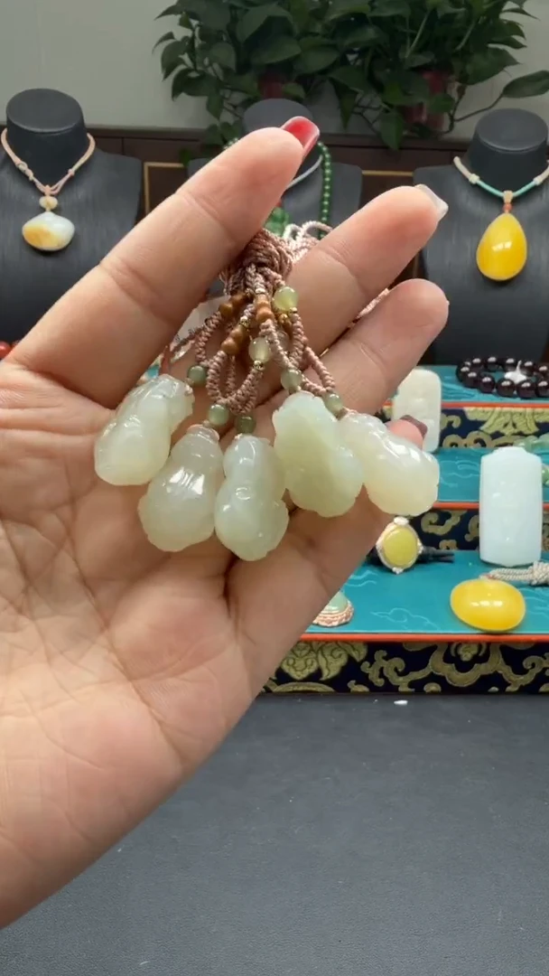 和田玉未镶嵌颈饰多样性发其一f152