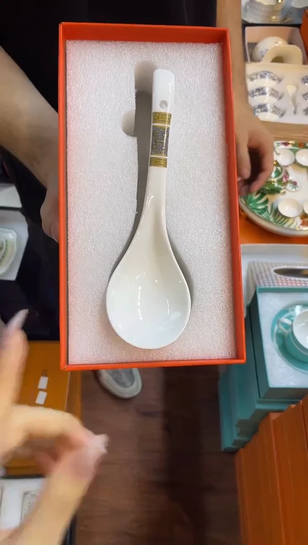 杯鸿辉家品牌瓷器，京东包邮！