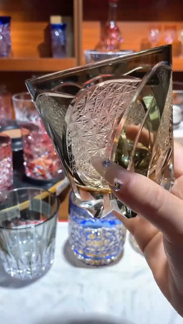手工艺品玻璃微瑕月虹